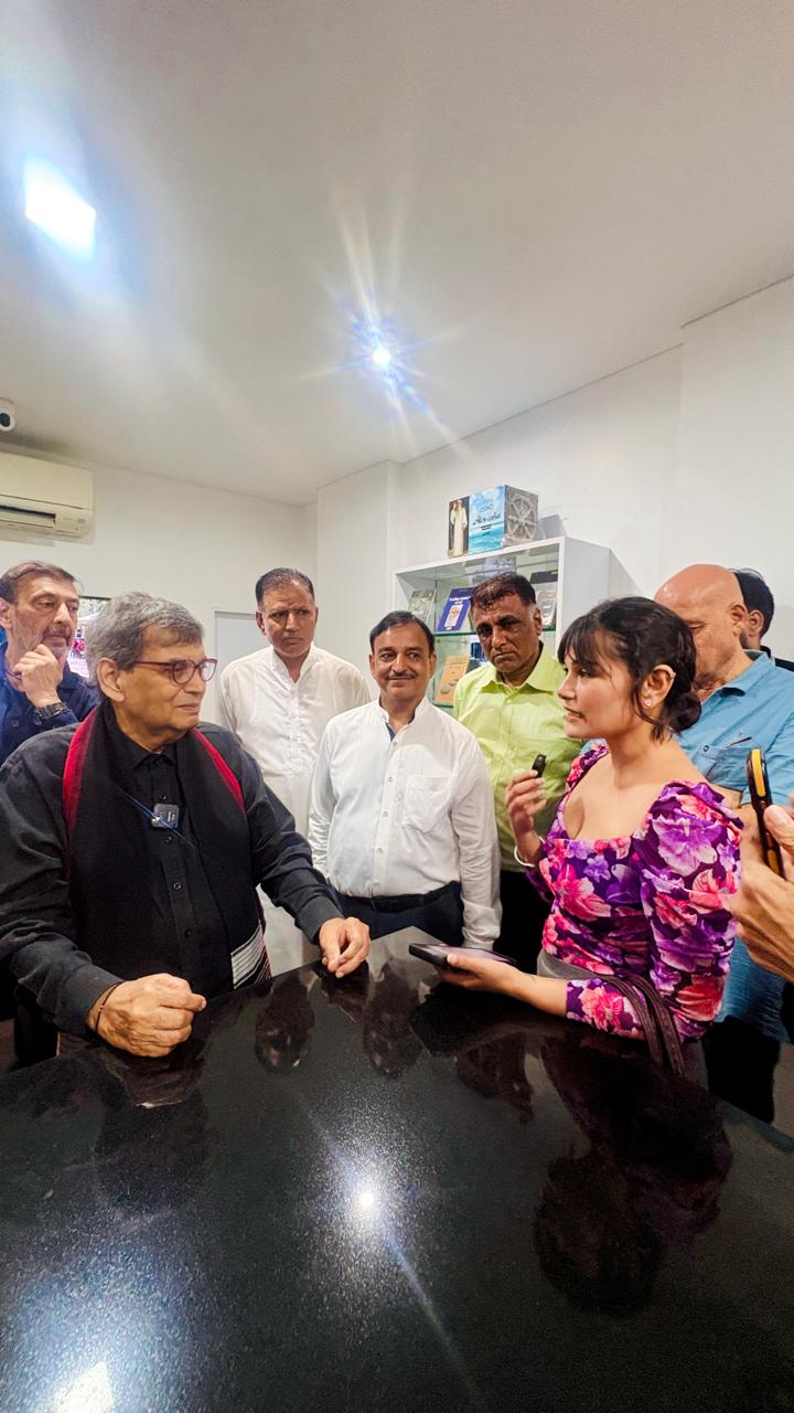 Celebrating OSHO Glimpse Bookstore’s 1 Year